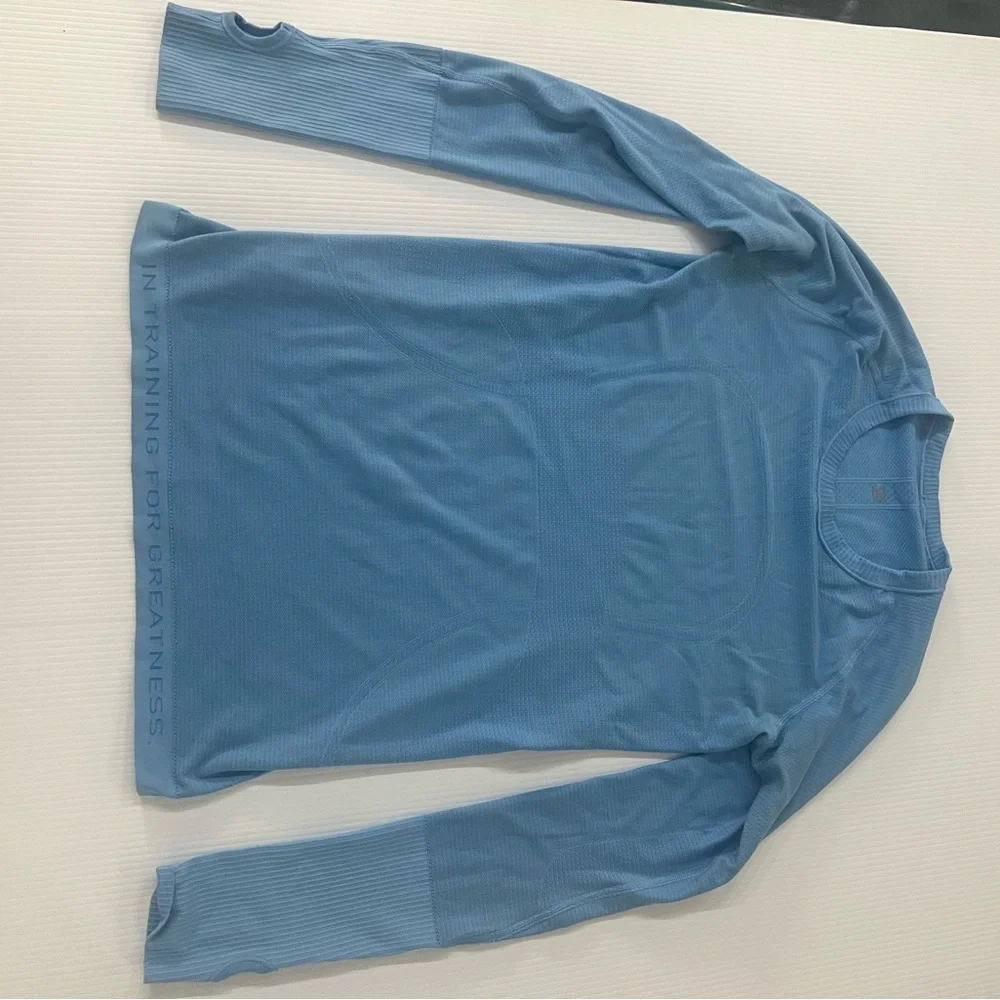 Women’s Lululemon light blue long Sleve